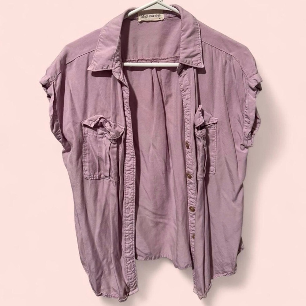 Women's Pink Button-Up Top